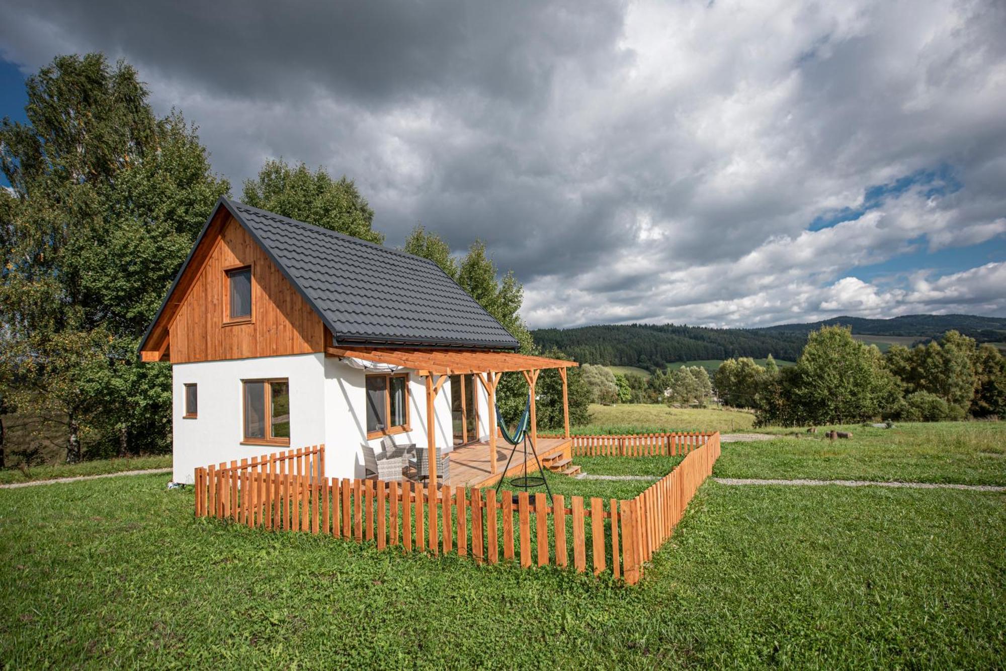Pastelova Krova - Domki W Bieszczadach Устшики-Дольне Экстерьер фото